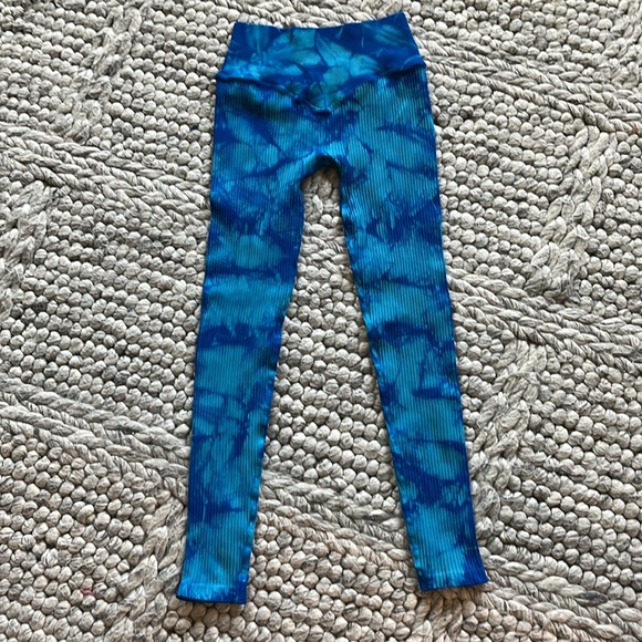 Bombshell Sportswear ribbed tie-dye leggings - Picture 5 of 11